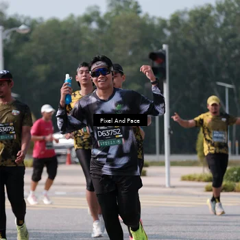 Runner Photo 6798215