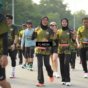 Runner Photo 6798354