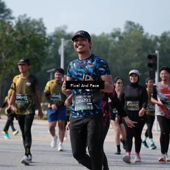 Runner Photo 6798368