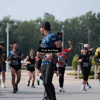 Runner Photo 6798375