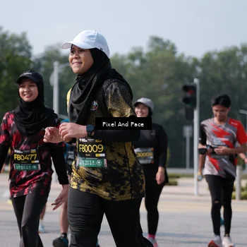 Runner Photo 6798376