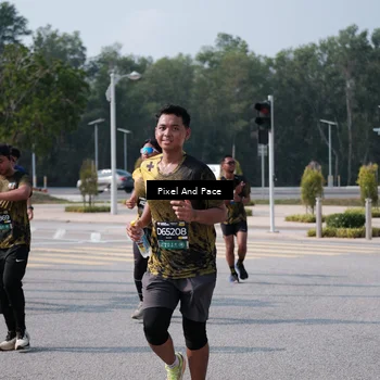 Runner Photo 6798392