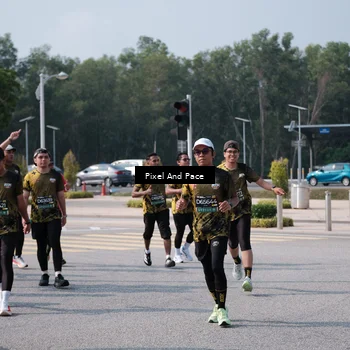 Runner Photo 6798433