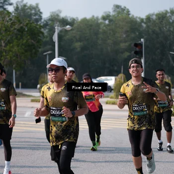 Runner Photo 6798471