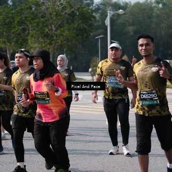 Runner Photo 6798479