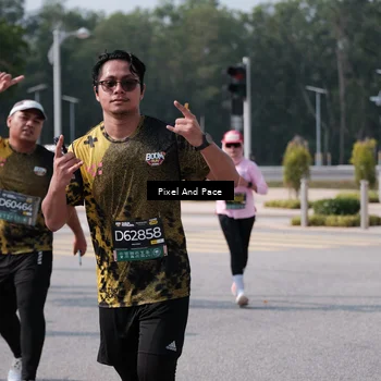 Runner Photo 6798510