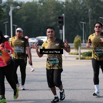 Runner Photo 6798511