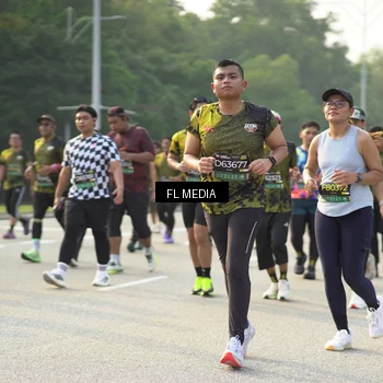 Runner Photo 6798513