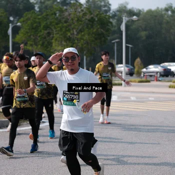 Runner Photo 6798526