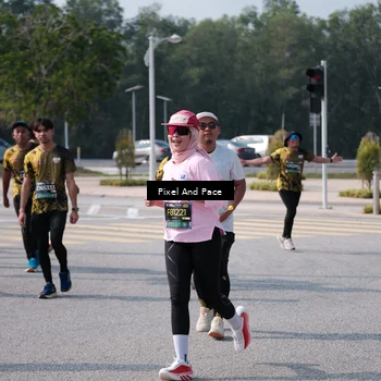 Runner Photo 6798528