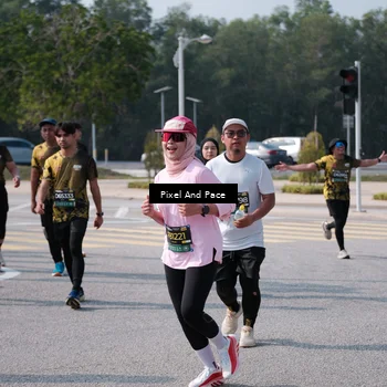 Runner Photo 6798529