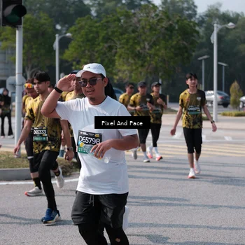 Runner Photo 6798554