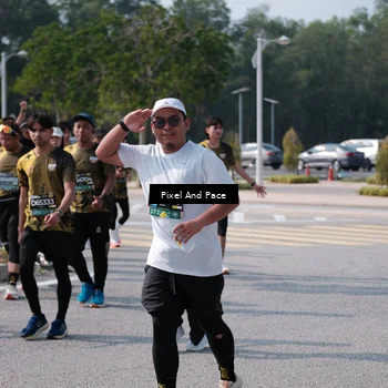 Runner Photo 6798558