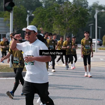 Runner Photo 6798563