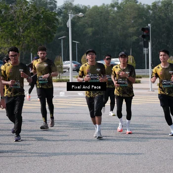 Runner Photo 6798573