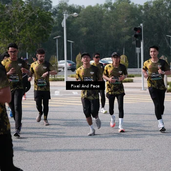 Runner Photo 6798604