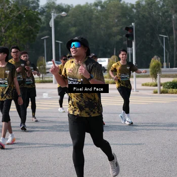 Runner Photo 6798606