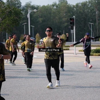 Runner Photo 6798635