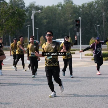 Runner Photo 6798638