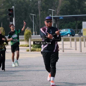 Runner Photo 6798643