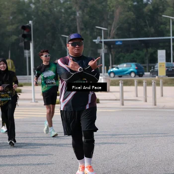 Runner Photo 6798656