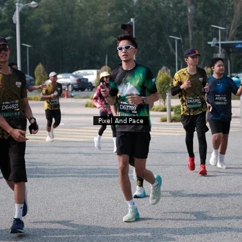 Runner Photo 6798687