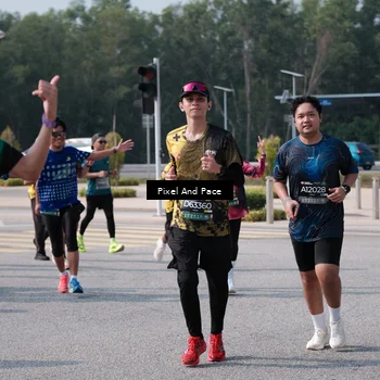 Runner Photo 6798705