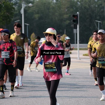 Runner Photo 6798757