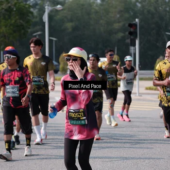Runner Photo 6798783