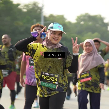 Runner Photo 6798796