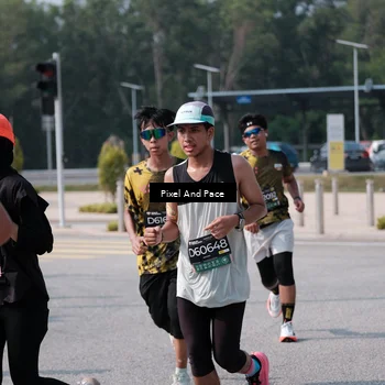 Runner Photo 6798801