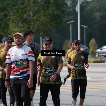 Runner Photo 6798879
