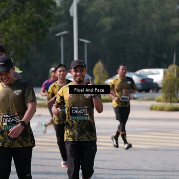Runner Photo 6798881