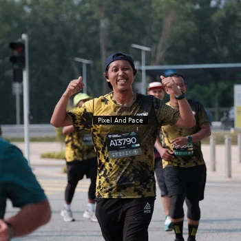 Runner Photo 6798903