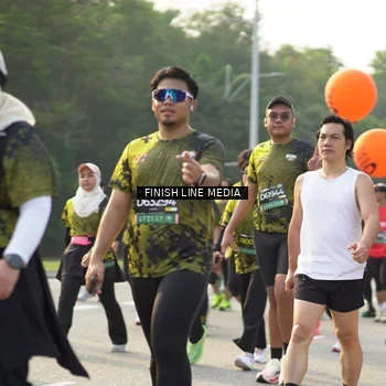 Runner Photo 6798925