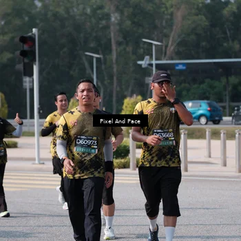Runner Photo 6798934