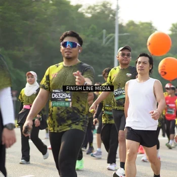 Runner Photo 6798960