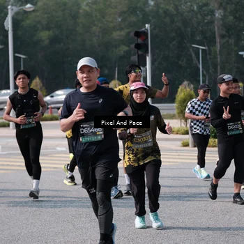 Runner Photo 6798979
