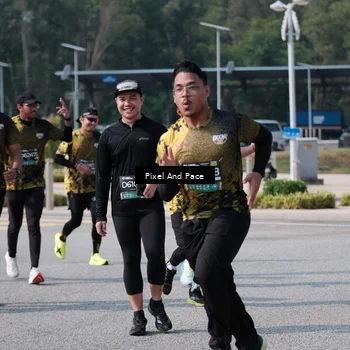 Runner Photo 6798999