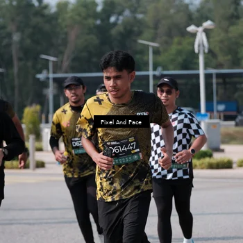 Runner Photo 6799000