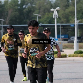 Runner Photo 6799020