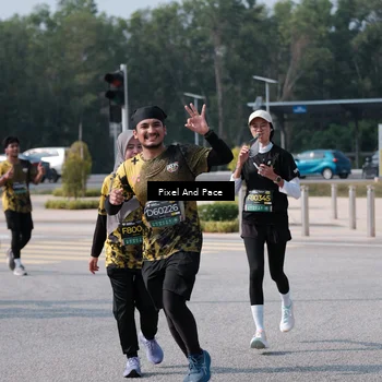 Runner Photo 6799052