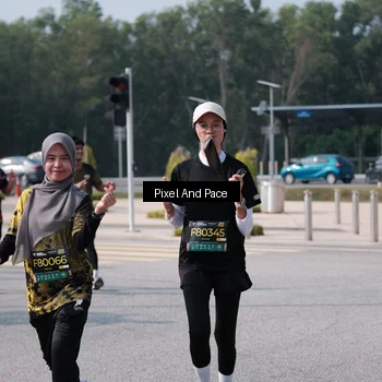Runner Photo 6799058