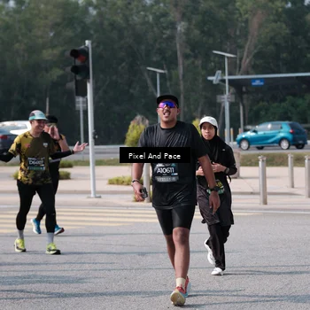Runner Photo 6799114