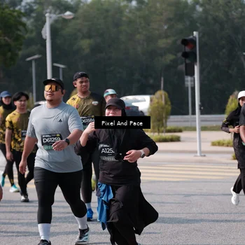 Runner Photo 6799124