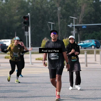 Runner Photo 6799130