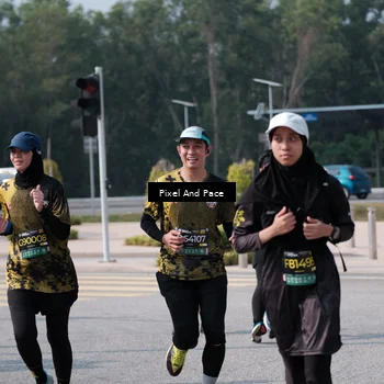 Runner Photo 6799143