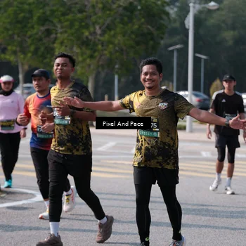 Runner Photo 6799225