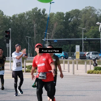 Runner Photo 6799260