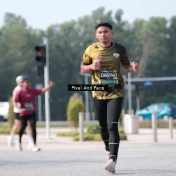 Runner Photo 6799314